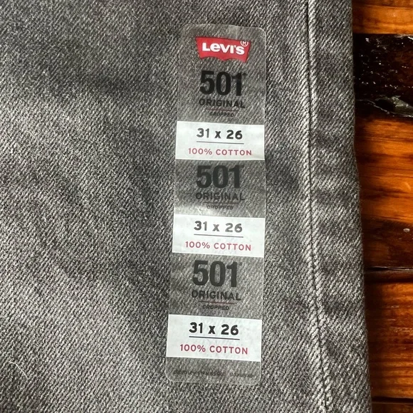 Levi’s faded black 501 cropped jeans - Picture 4 of 9